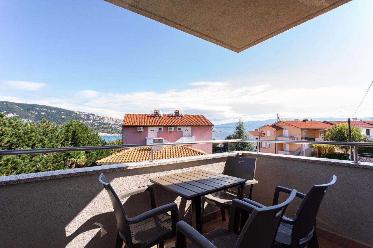 Apartments Crnekovic I Zarok Baska  Exterior photo