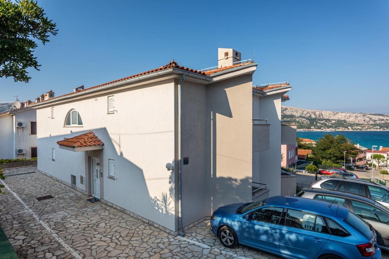 Apartments Crnekovic I Zarok Baska  Exterior photo
